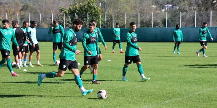 Bodrum FK, iç saha galibiyet serisi için Adanaspor karşısında galibiyet arayacak