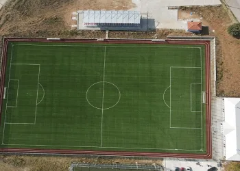 Başkarcı futbol sahası yenilendi