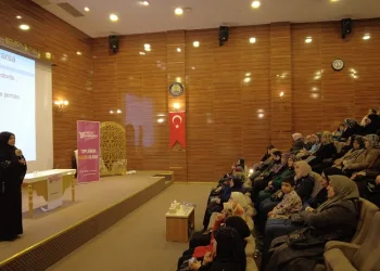 Yedi Başak Derneği’nden “Toplumda Kadın Olmak” konulu seminer