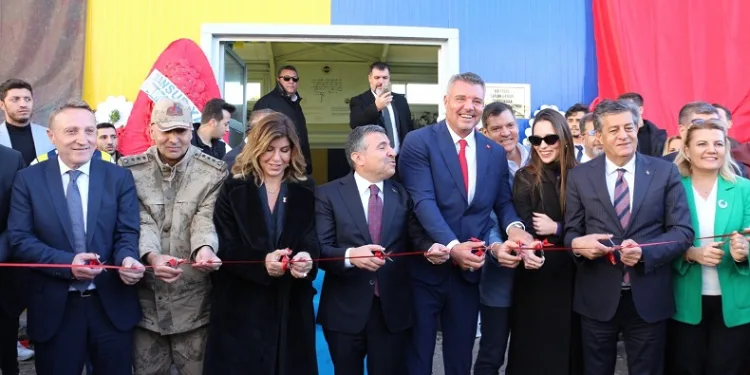 Sadettin Saran, 25. spor salonunu Şırnak’ta açtı