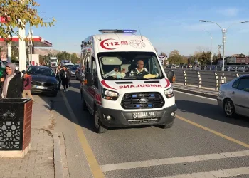 Elazığ’da otomobilin çarptığı genç kız ağır yaralandı