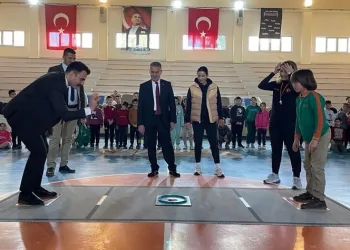 Milli spor tescilli Hemsball, Buharkent’te tanıtıldı
