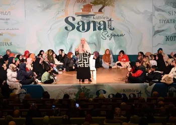 Yazar Saliha Erdim Yalovalılarla buluştu