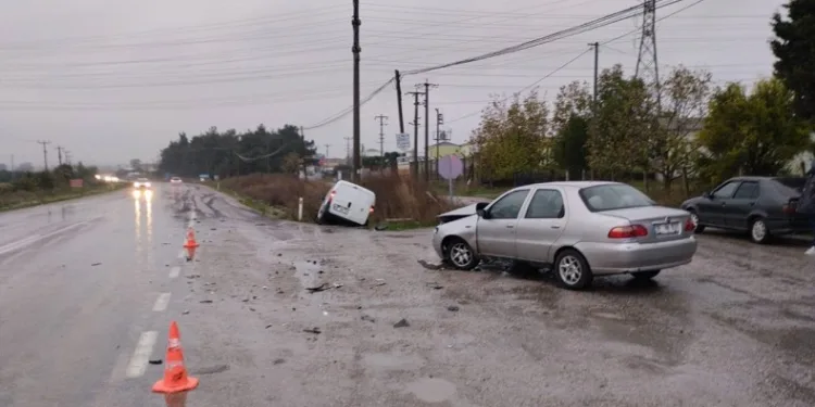 Gönen’de trafik kazasında 3 kişi yaralandı