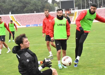 Balıkesirspor, Adana 1954 hazırlıklarına başladı
