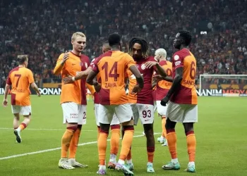 Galatasaray ile Alanyaspor 15. randevuda