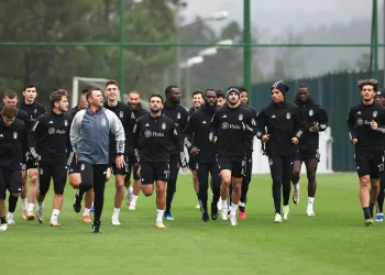 Beşiktaş, kondisyon ve taktik çalıştı