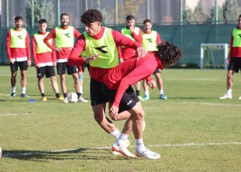 Afyonspor hazırlıklarını tamamladı