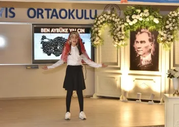 Tekkeköy’de şehit öğretmenler anıldı