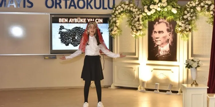 Tekkeköy’de şehit öğretmenler anıldı