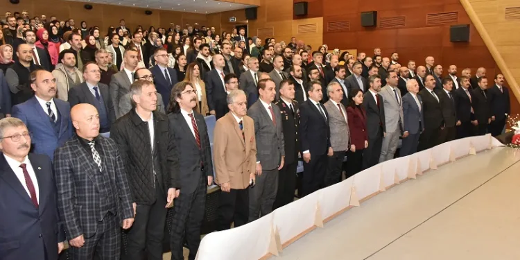 Gümüşhane’de Öğretmenler Günü kutlandı
