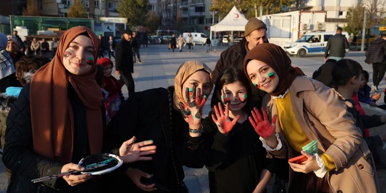 Kırşehir’de çocuklar “savaşa hayır” dedi
