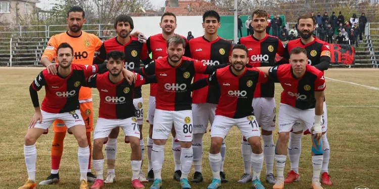 Eskişehirspor liderlik koltuğunu devraldı