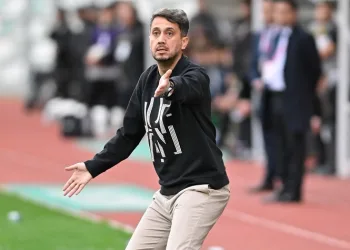 Turgutluspor Teknik Direktörü Ramazan Çelik: “Uzun soluklu bir ligde her puan çok kıymetli”