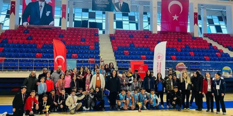 Niğde Okul Sporları Kros Müsabakaları Sona Erdi