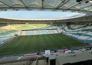 Bursa’da stadyumun ismi resmen Yüzüncü Yıl Atatürk Stadyumu oldu
