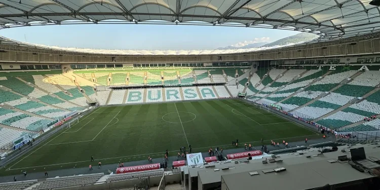 Bursa’da stadyumun ismi resmen Yüzüncü Yıl Atatürk Stadyumu oldu