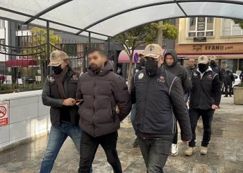 Eskişehir’de 5 kişi terör propagandası yapmaktan tutuklandı