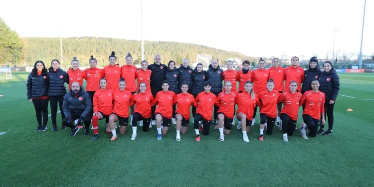A Milli Kadın Futbol Takımı, Litvanya ve Gürcistan maçları hazırlıklarına başladı