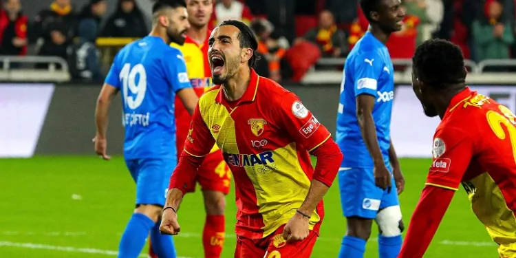 Göztepe’de Yalçın Kayan rüzgarı