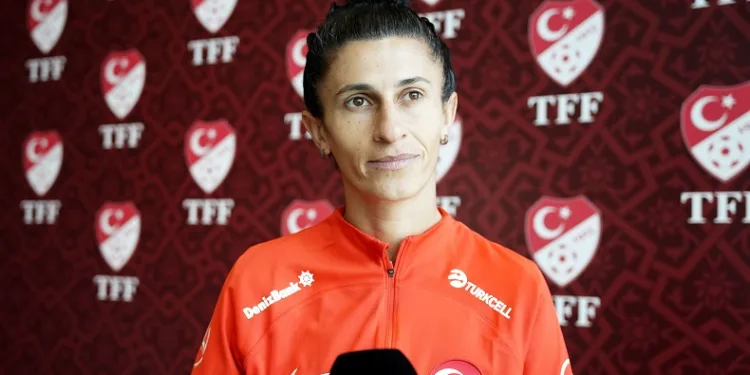 Yağmur Uraz: “En çok Fenerbahçe’de değerli olduğumu hissettim”