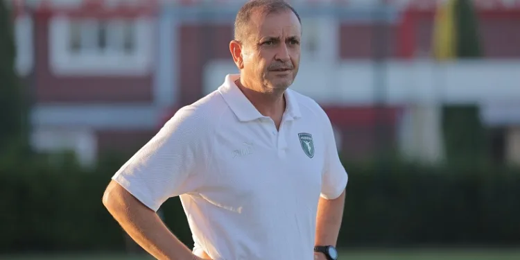 Efeler 09 SFK Teknik Direktörü Veyis Kanber: “Hak etmediğimiz bir mağlubiyet aldık”