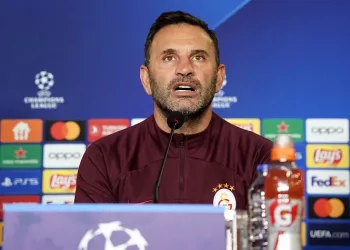 Okan Buruk: “Manchester United karşısında iyi oynayıp kazanmak istiyoruz”