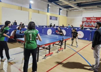 Düzce’de raketler yarıştı