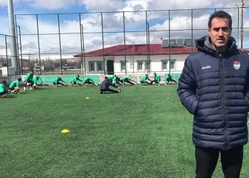Kars 36 Spor Orhan Tetik ile yollarını ayırdı