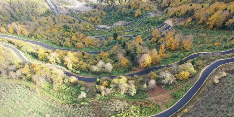 Mesudiye-Akpınar yolu asfaltlandı