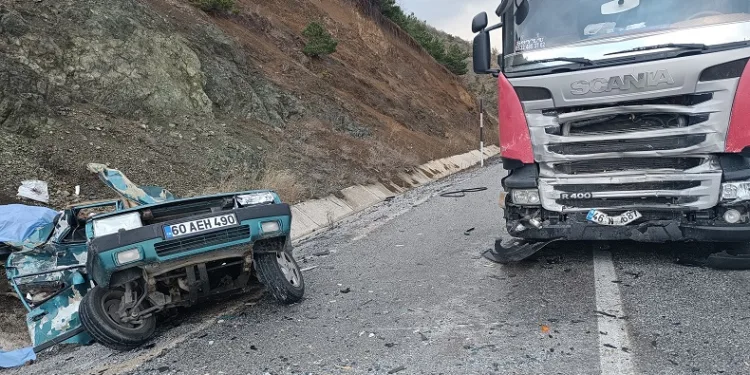 Feci kazada 2 kişi hayatını kaybetti