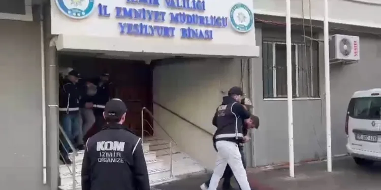 Silah ticareti operasyonunda 2 tutuklama