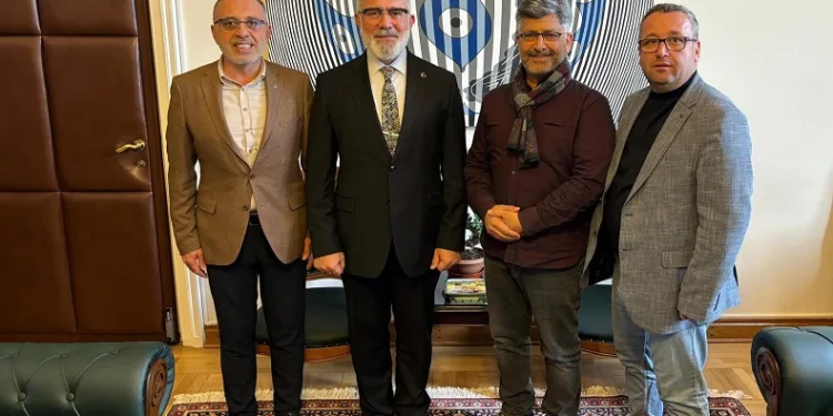 Kula AK Parti’den Yenişehirlioğlu’na ziyaret