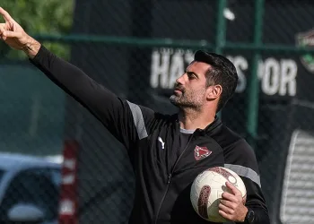 Volkan Demirel, Hatayspor antrenmanında kaleye geçti