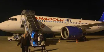 Elazığ’a acil iniş yapan uçakta büyük panik!