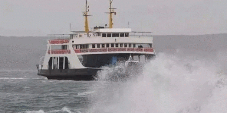 Erdek ve Adalar feribot seferleri iptal edildi