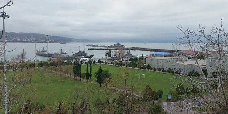 Kayıp 7 mürettebatını arama çalışmaları sürüyor
