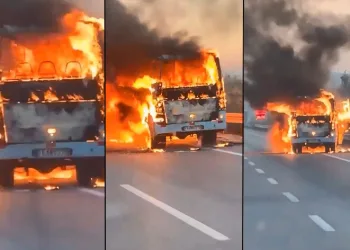 Mevsimlik işçi taşıyan servis alev alev yandı