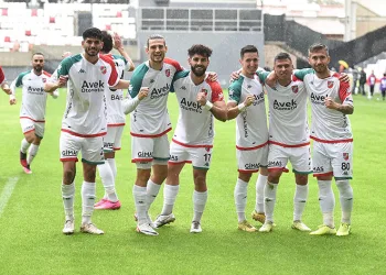 Karşıyaka, kendine geldi