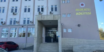 Muratlı Adliyesi yeni binasında hizmet vermeye başladı
