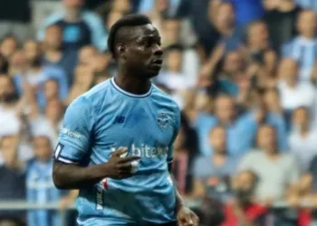 Mario Balotelli, trafik kazası geçirdi