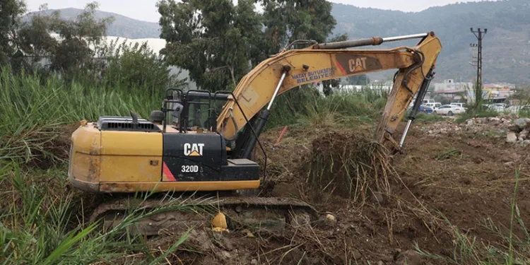 Hatay dereleri ıslah ediyor