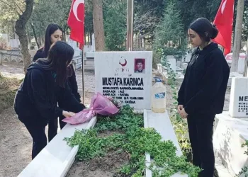 Şehit öğretmen Mustafa Karınca unutulmadı
