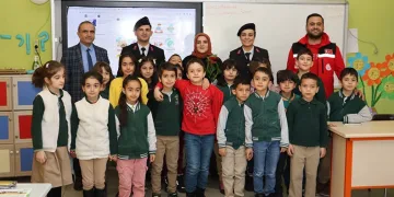 Jandarmadan şehit yakını öğretmenlere ziyaret