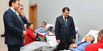 Kan bağışı için sıraya girdiler