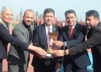Bilecik Belediyesi kupasını validen aldı