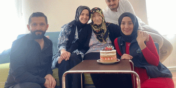 Türkan nineye doğum günü sürpizi