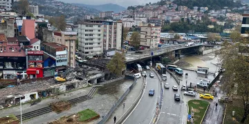 67 yıllık köprüdeki yıkım bitiyor