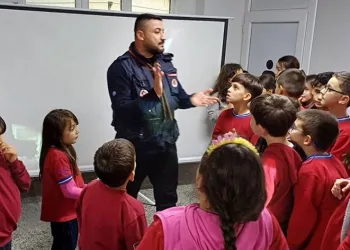 Simav’da etüt öğrencilerine izcilik eğitimi