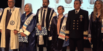 Cübbeleri törenle giydiler